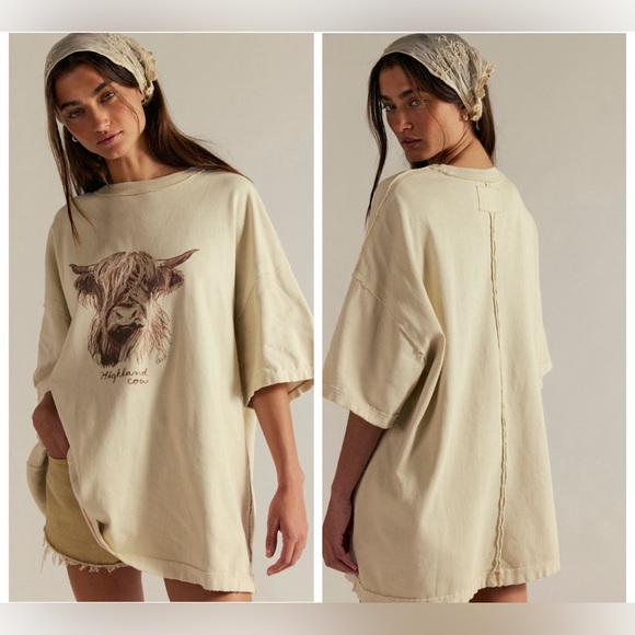 Free People Tops - We The Free Farm Friends Tee. Color Ivory Comb. Size XL